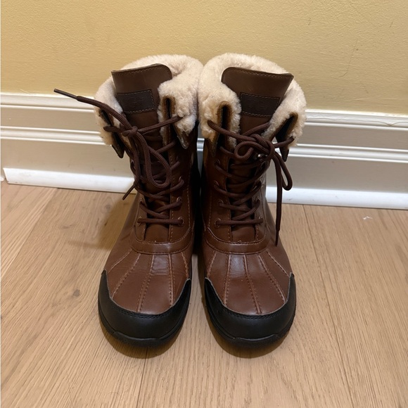 UGG Shoes - UGG Brown Adirondack Boots